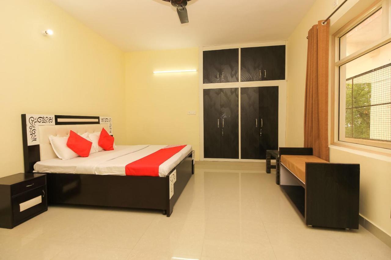 Oyo 39391 Jk Guest House Dharamshala Eksteriør billede