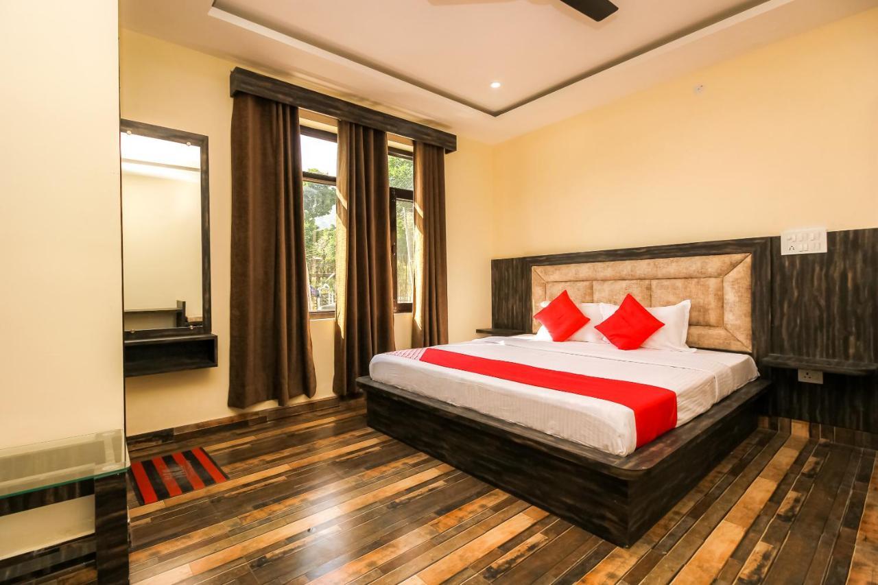Oyo 39391 Jk Guest House Dharamshala Eksteriør billede