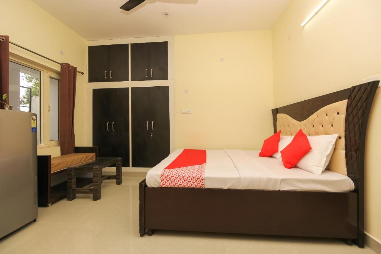 Oyo 39391 Jk Guest House Dharamshala Eksteriør billede