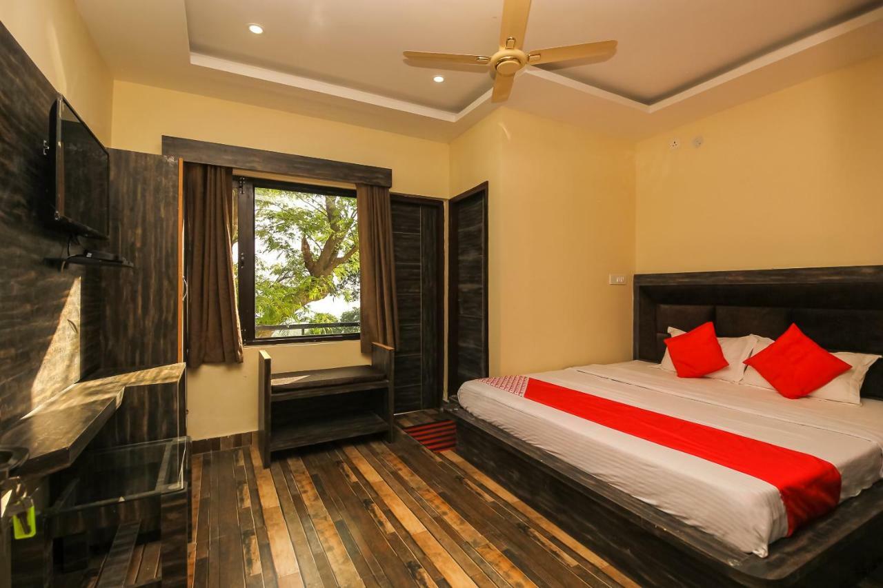 Oyo 39391 Jk Guest House Dharamshala Eksteriør billede
